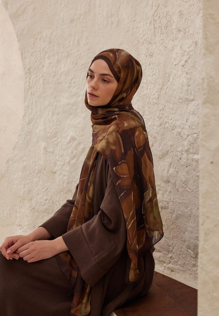 DARK GARDEN PATTERN RAMI HIJAB BROWN