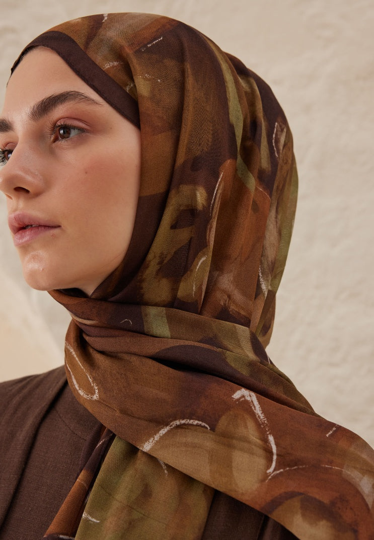 DARK GARDEN PATTERN RAMI HIJAB BROWN