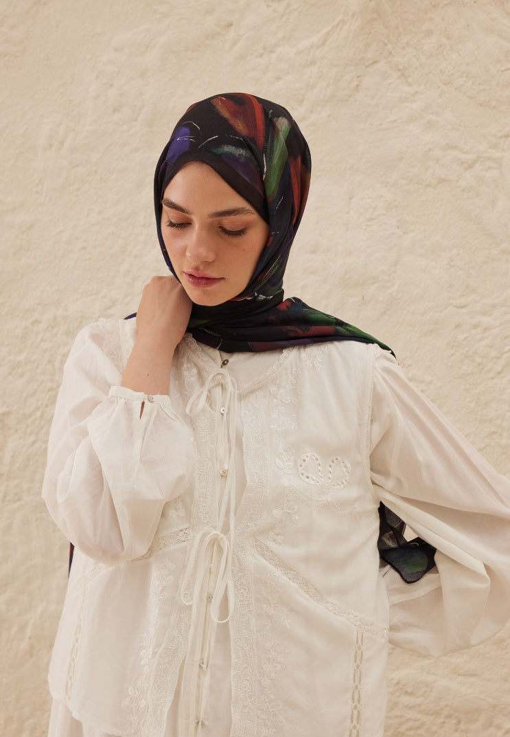 DARK GARDEN PATTERNED RAMI HIJAB NAVY BLUE