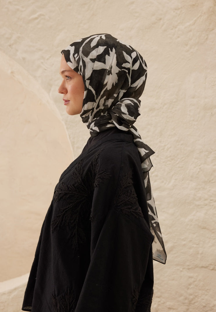 PETUNIA PATTERN RAMI HIJAB BLACK