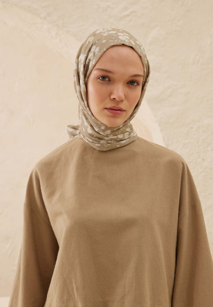 DAISY PATTERN RAMI HIJAB MINK