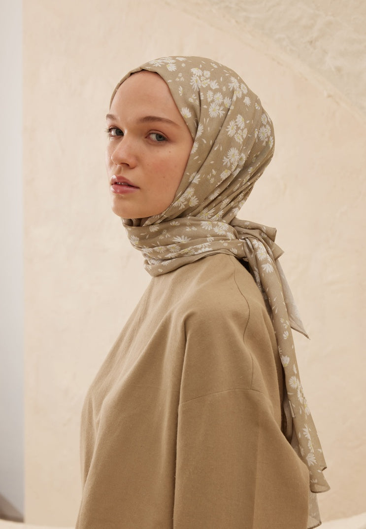 DAISY PATTERN RAMI HIJAB MINK