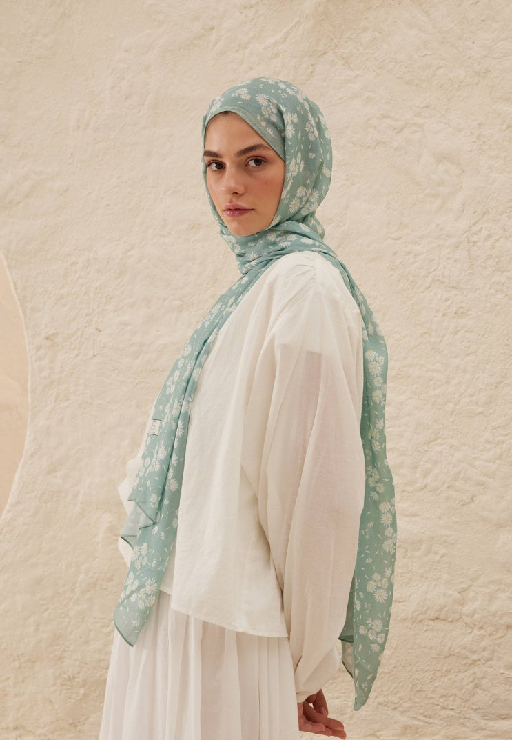 DAISY PATTERNED RAMI HIJAB BLUE
