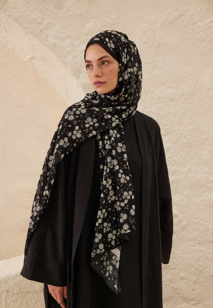 DAISY PATTERNED RAMI HIJAB BLACK