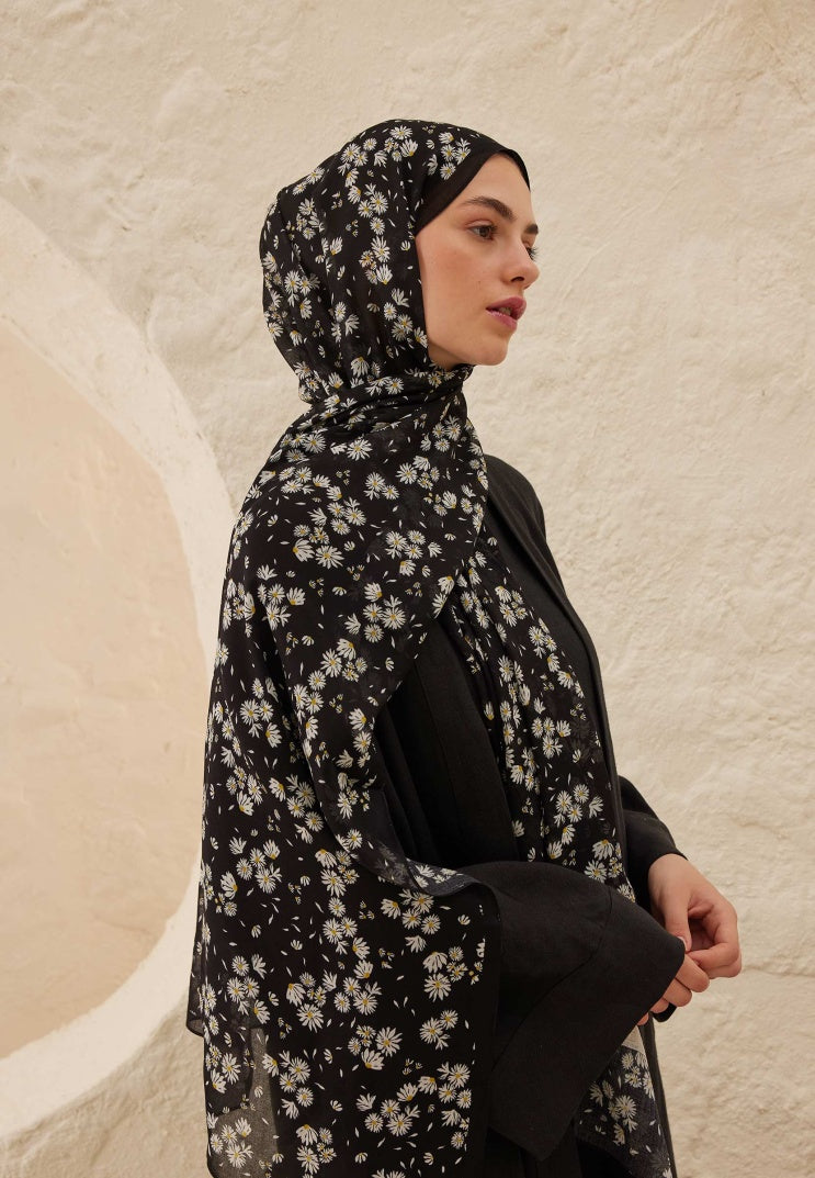 DAISY PATTERNED RAMI HIJAB BLACK