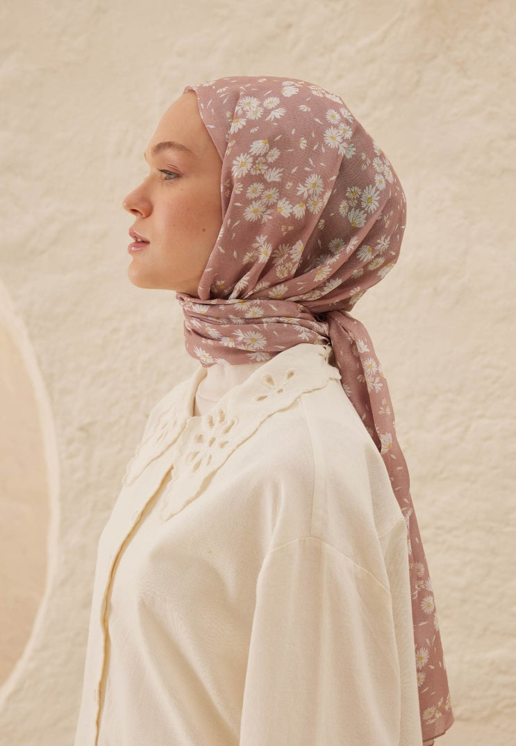 DAISY PATTERN RAMI HIJAB ROSE