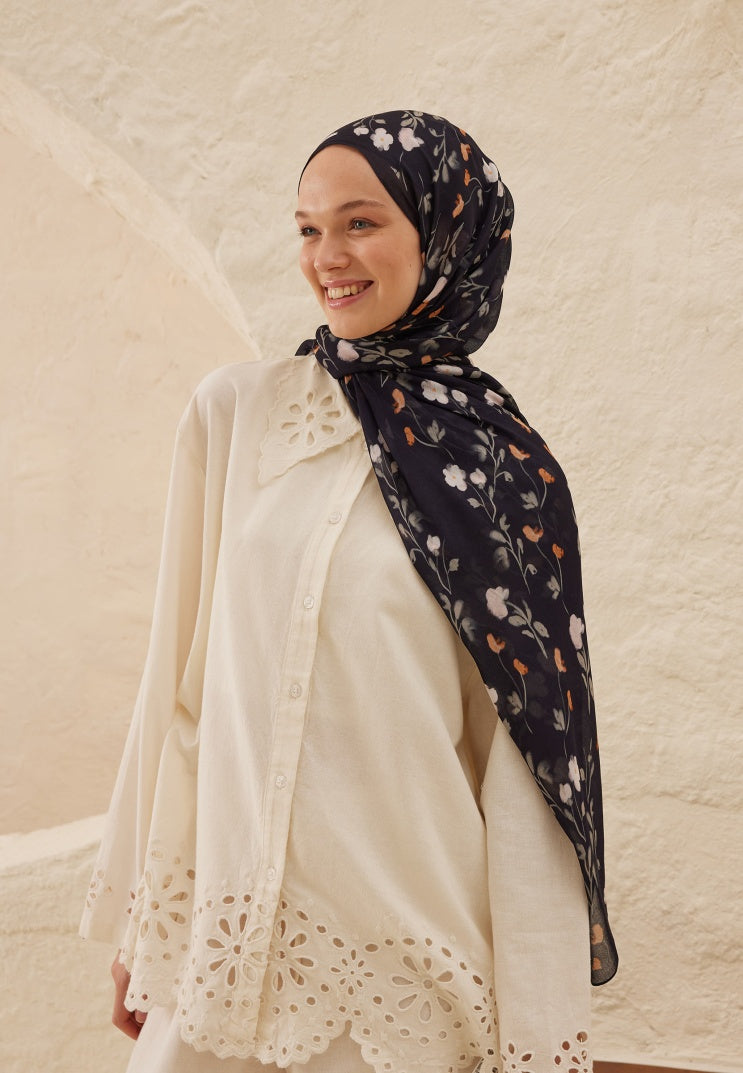 SOFT FLOWERS PATTERNED RAMI HIJAB NAVY BLUE