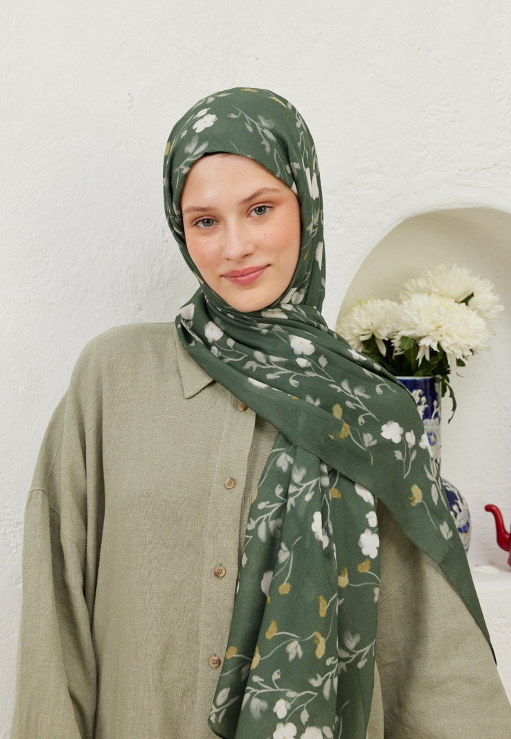 SOFT FLOWERS PATTERN RAMI HIJAB LEAF