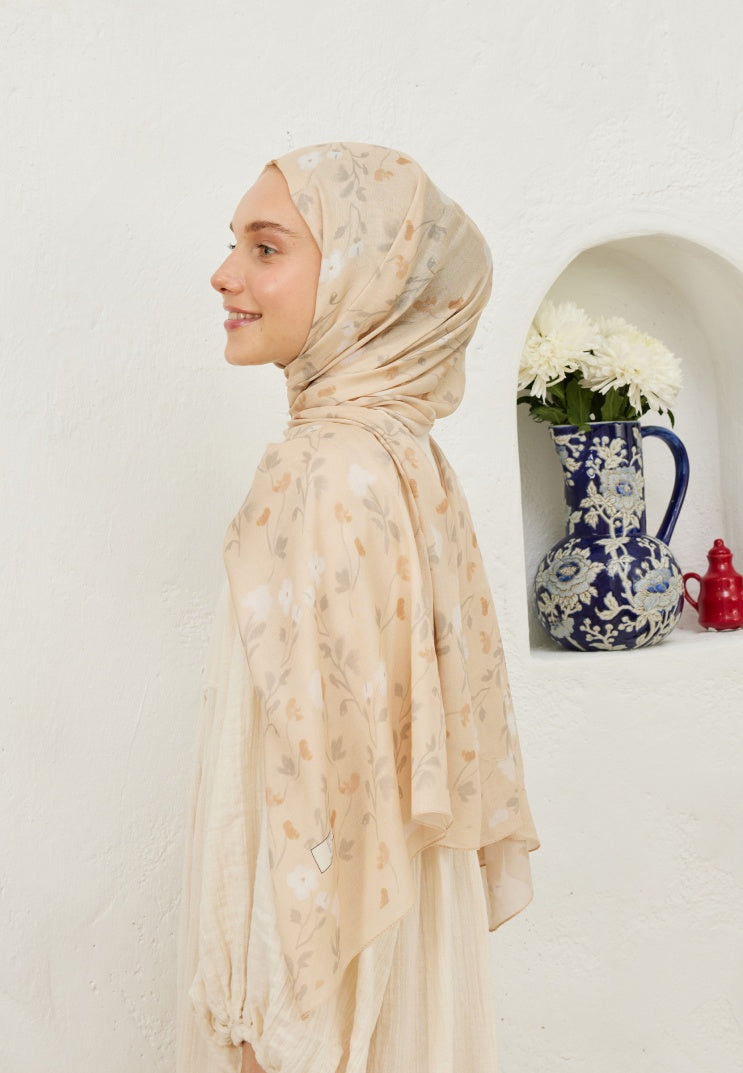 SOFT FLOWERS PATTERN RAMI HIJAB NUDE