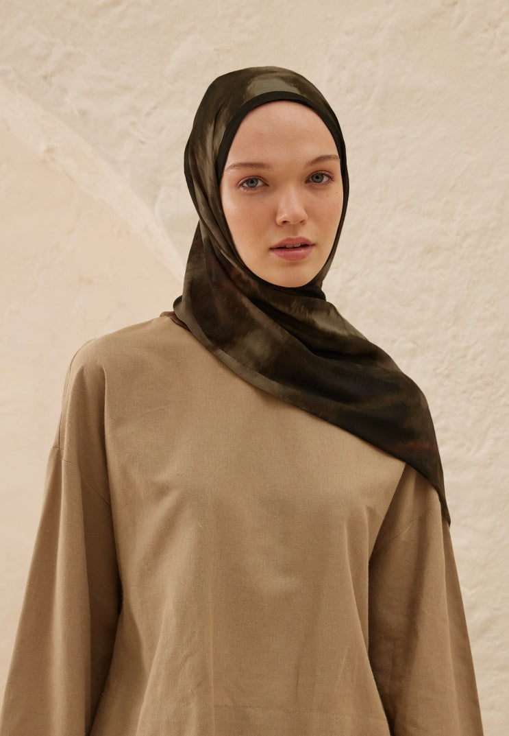 BATIK PATTERN RAMI HIJAB BROWN