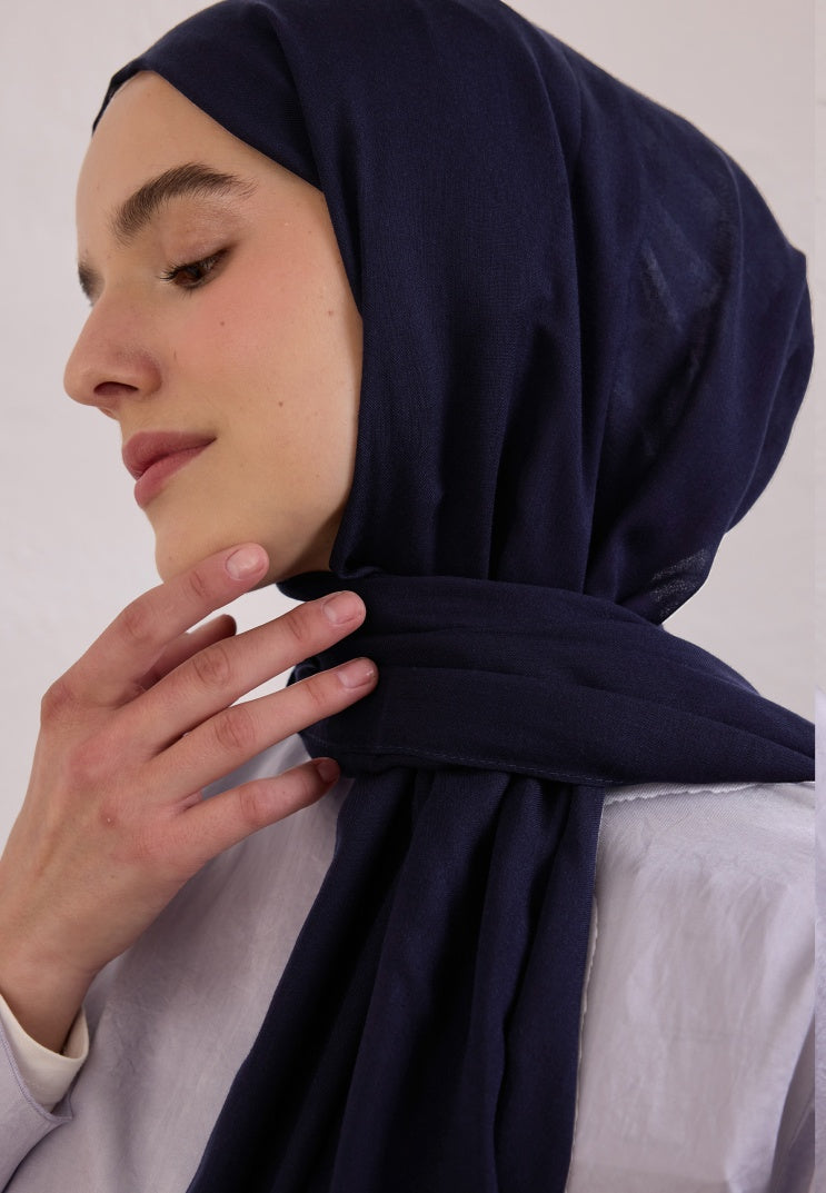 SOFT VISCOSE HIJAB DARK NAVY BLUE