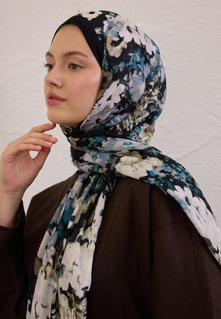 BEAUTY BLOSSOM PATTERNED RAMI HIJAB BLACK