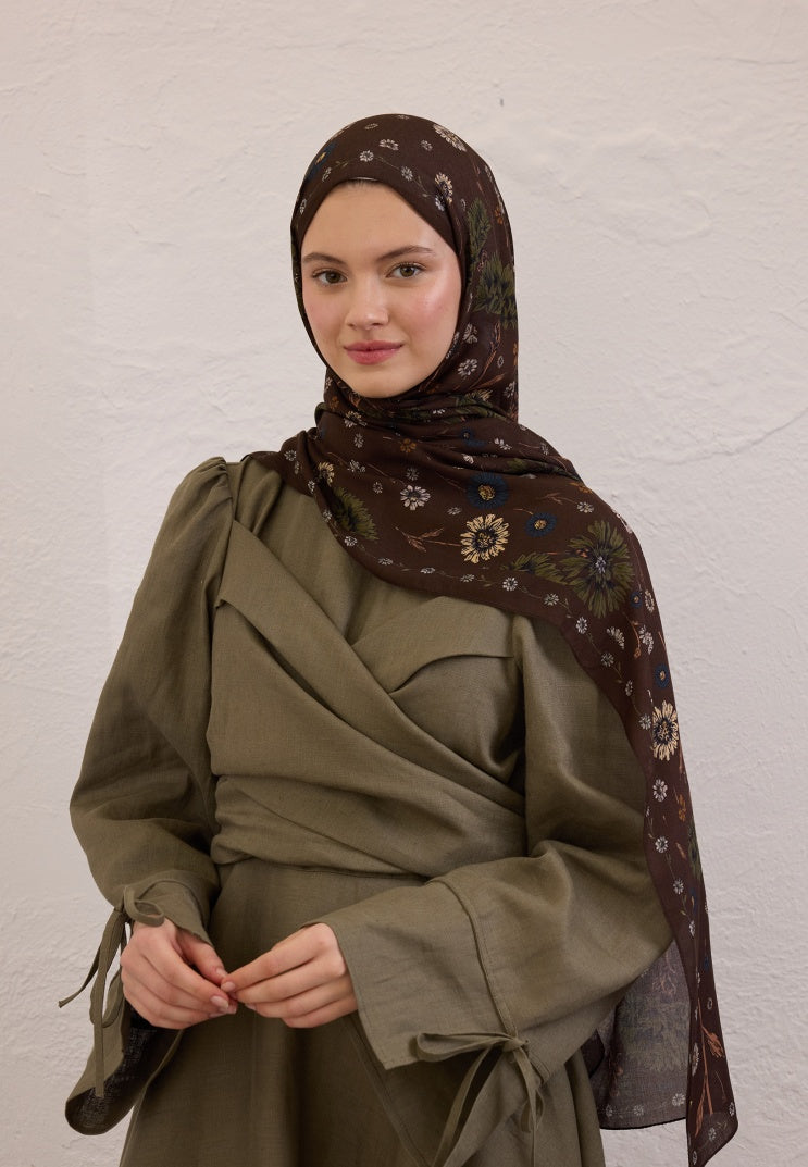 BLOOMING DAHLIA PATTERN RAMI HIJAB BROWN