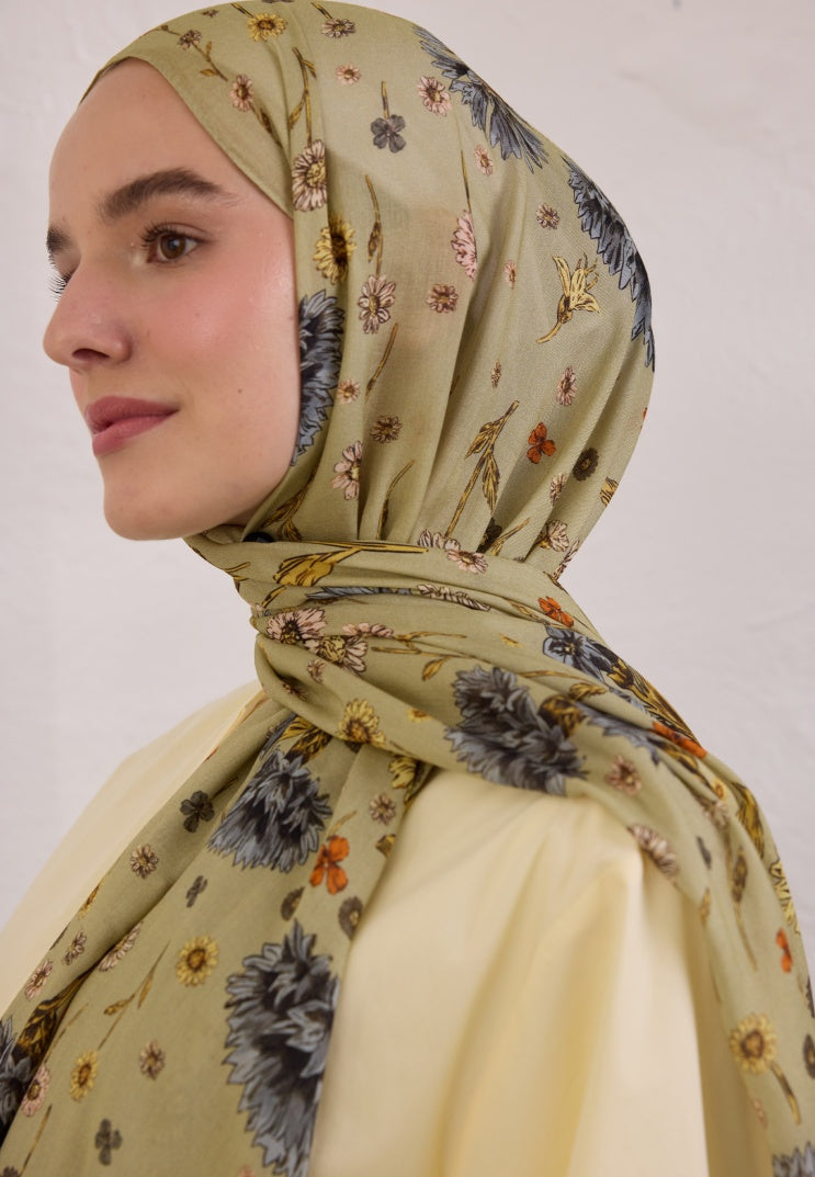 BLOOMING DAHLIA PATTERN RAMI HIJAB ALMOND GREEN