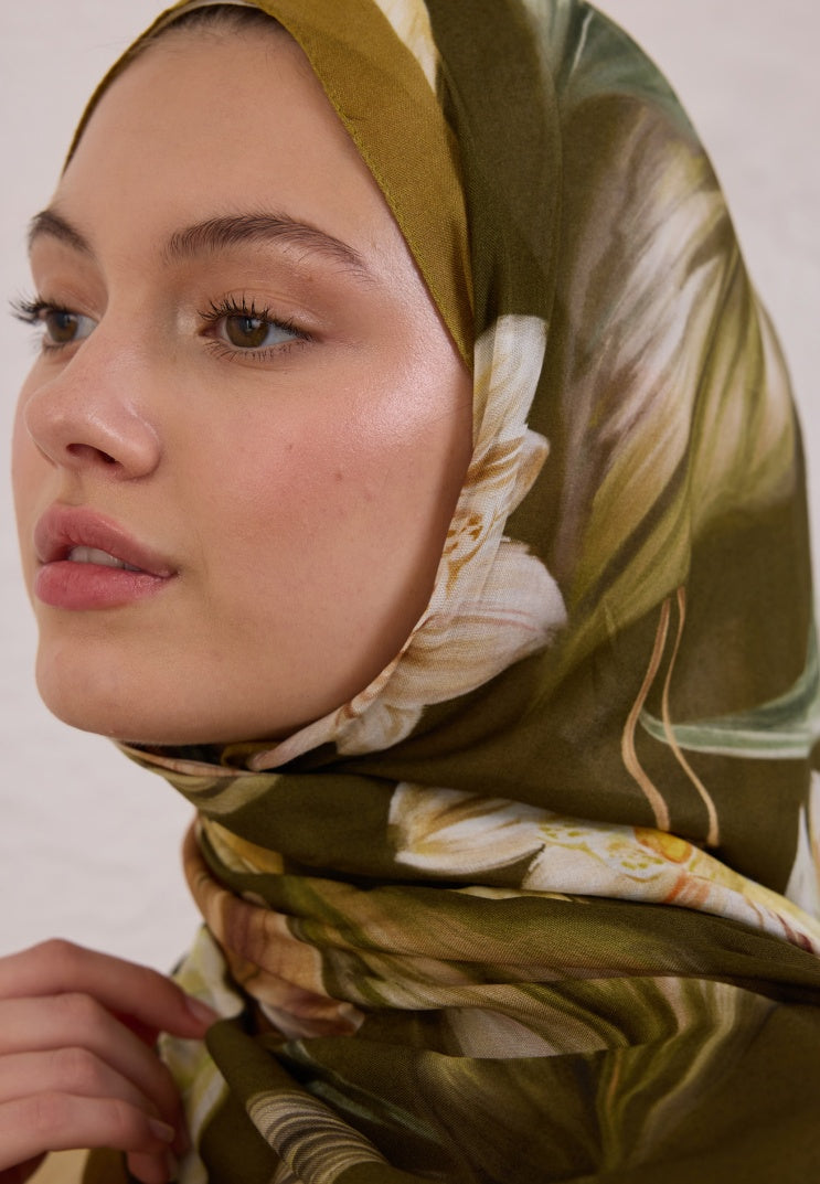 ELEGANT FLOWER PATTERN RAMI HIJAB KHAKI