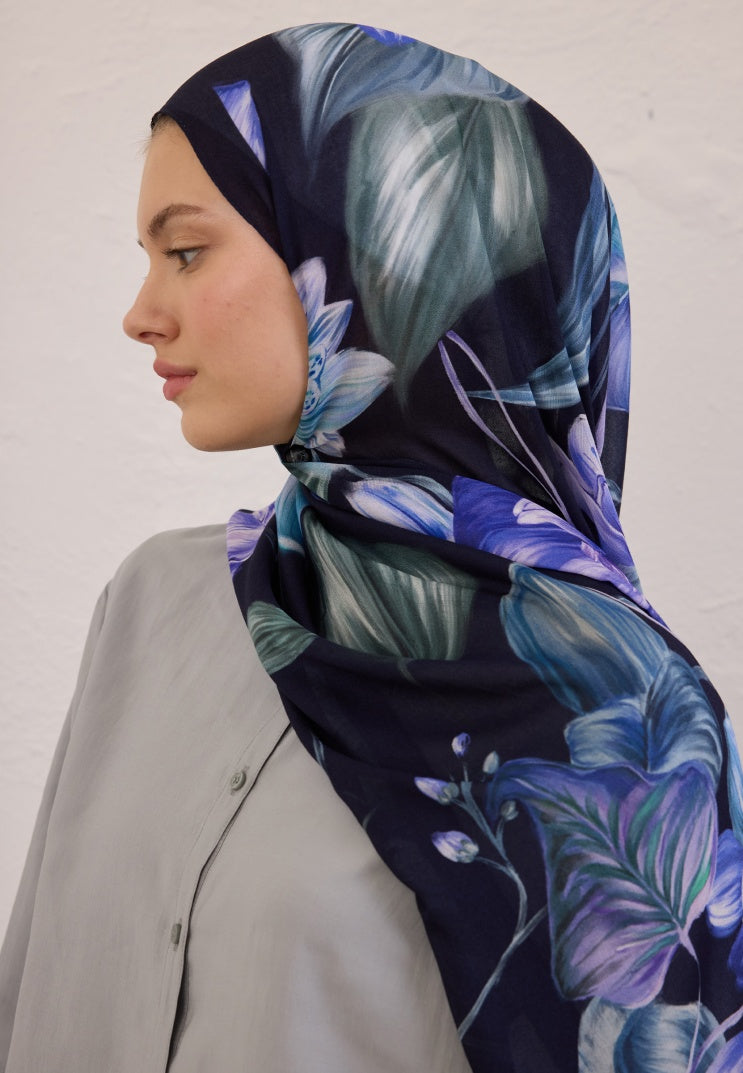 ELEGANT FLOWER PATTERN RAMI HIJAB NAVY BLUE