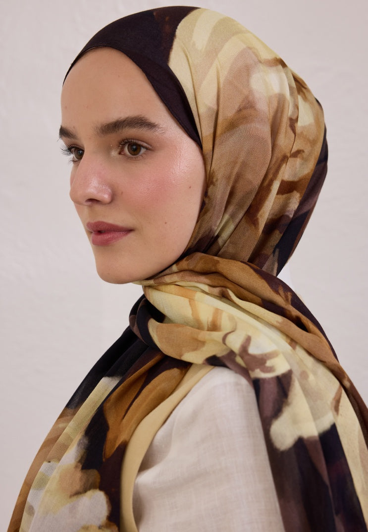GARDENIA PATTERN RAMI HIJAB BROWN