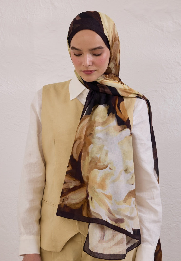 GARDENIA PATTERN RAMI HIJAB BROWN