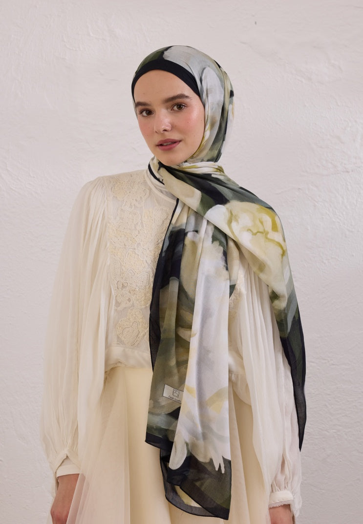 GARDENIA PATTERNED RAMI HIJAB BLACK