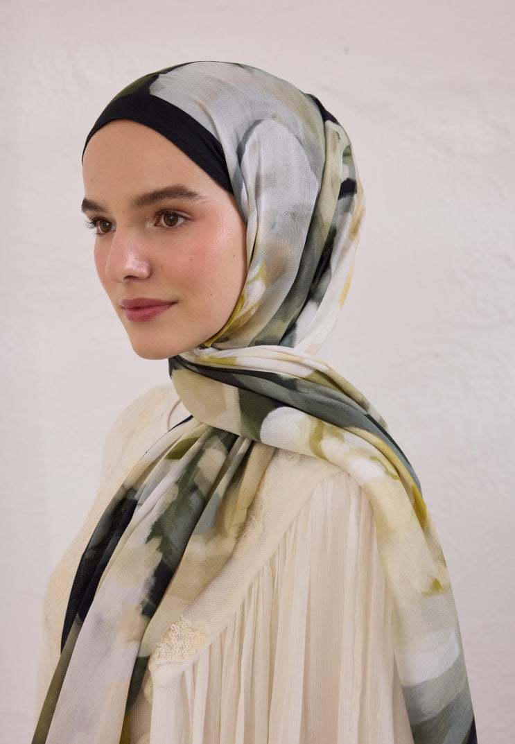 GARDENIA PATTERNED RAMI HIJAB BLACK