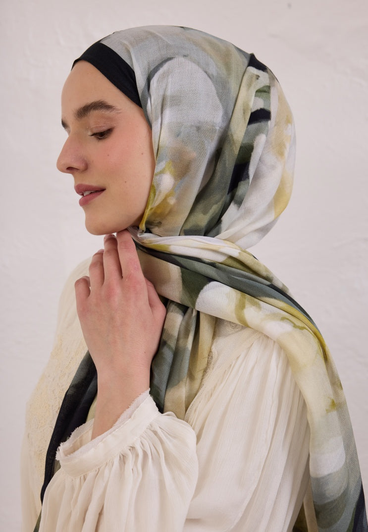 GARDENIA PATTERNED RAMI HIJAB BLACK