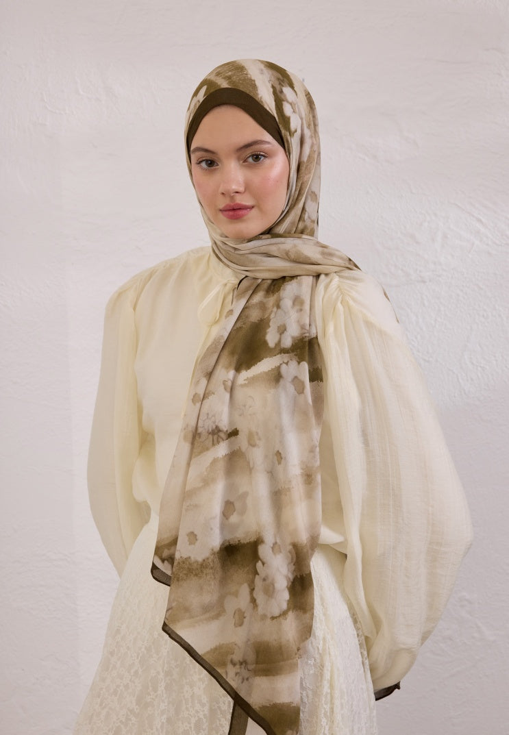 SOFT DAISY PATTERN RAMI HIJAB MINK