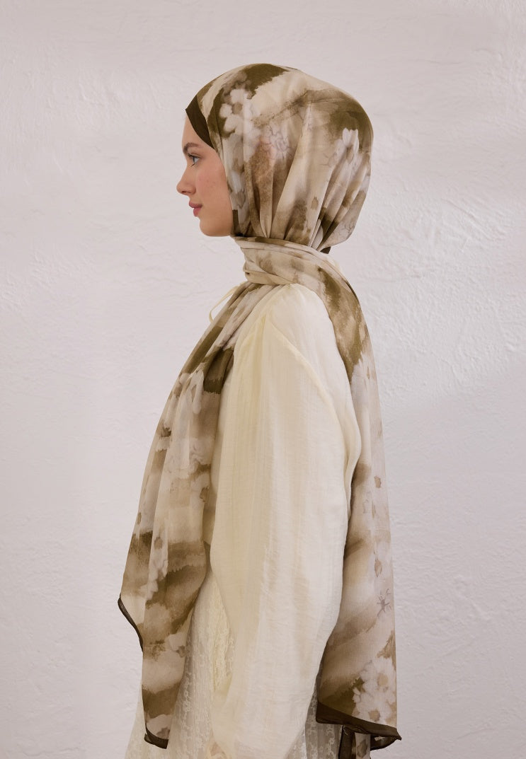 SOFT DAISY PATTERN RAMI HIJAB MINK