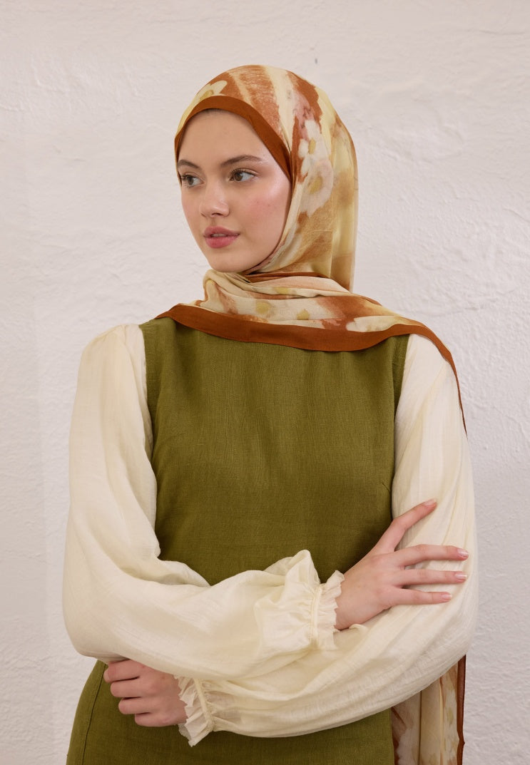 SOFT DAISY PATTERN RAMI HIJAB TILE