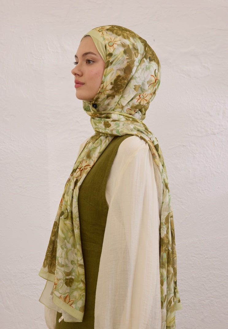 SUMMER BLOOM PATTERNED RAMI HIJAB ALMOND GREEN