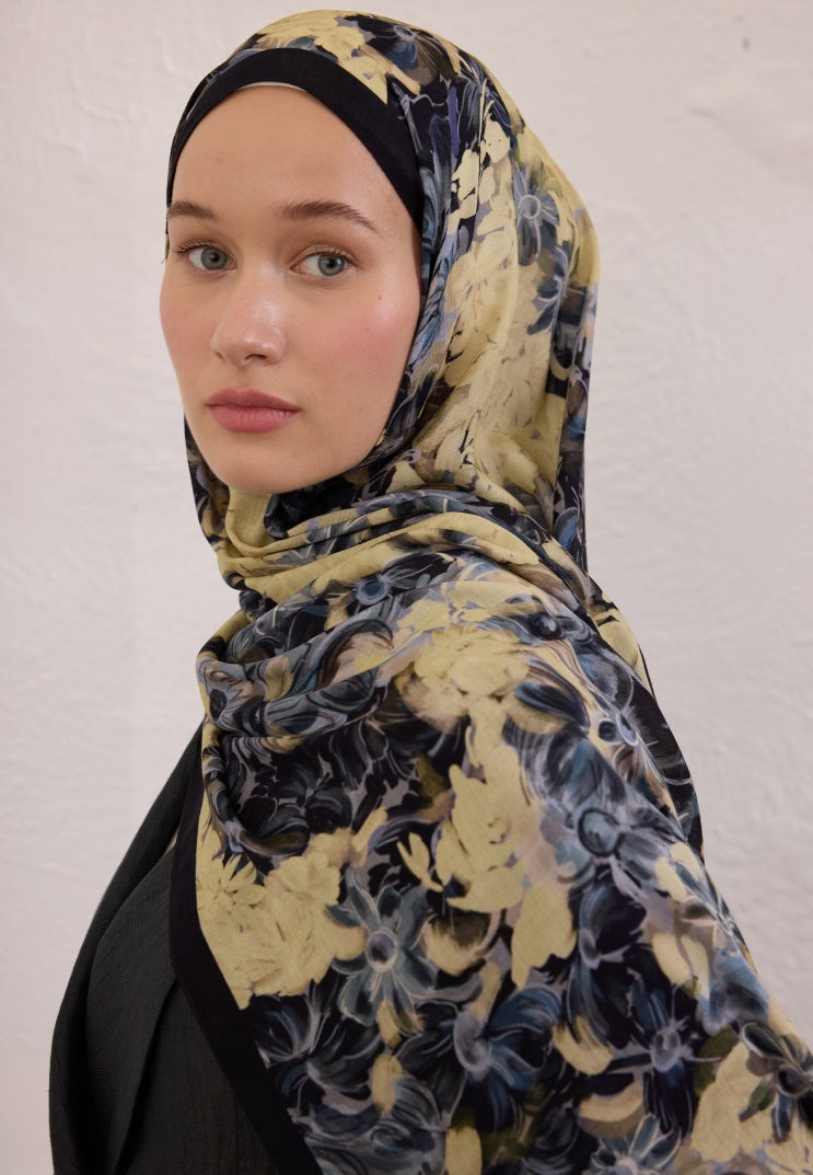 SUMMER BLOOM PATTERNED RAMI HIJAB NAVY BLUE
