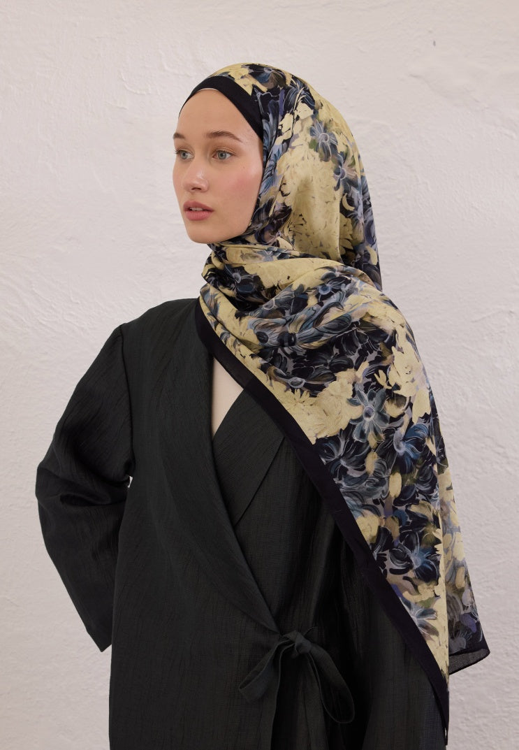 SUMMER BLOOM PATTERNED RAMI HIJAB NAVY BLUE