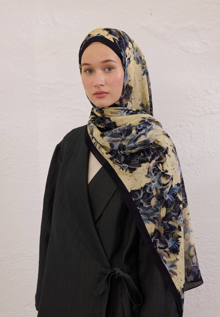 SUMMER BLOOM PATTERNED RAMI HIJAB NAVY BLUE