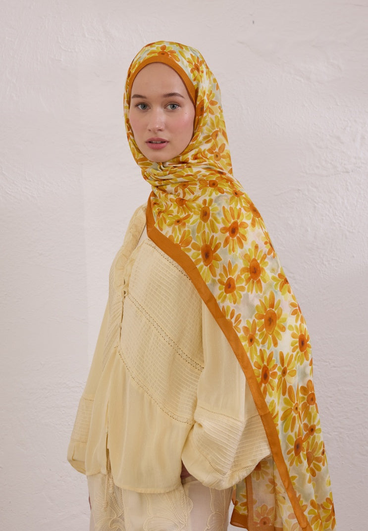 SUNFLOWER PATTERN RAMY HIJAB DAYLIGHT