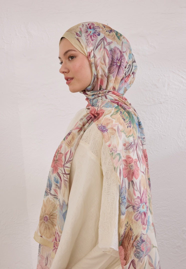 VINTAGE GARDEN PATTERN RAMI HIJAB BUTTER