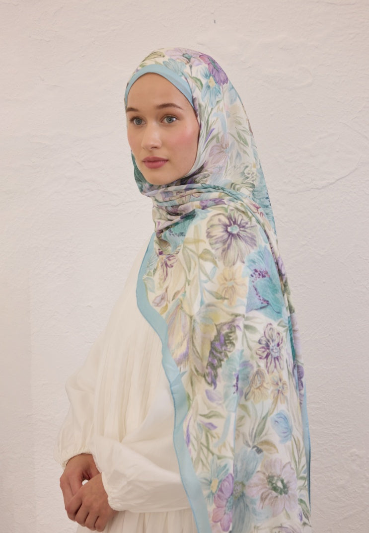 VINTAGE GARDEN PATTERN RAMI HIJAB SKY BLUE