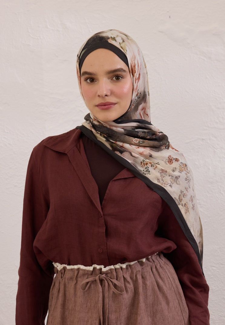 VINTAGE ROSE PATTERN RAMI HIJAB BLACK