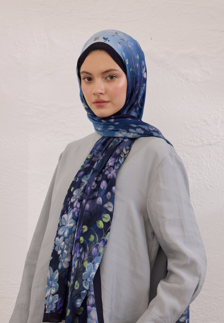 WISTERIA PATTERN RAMI HIJAB NAVY BLUE
