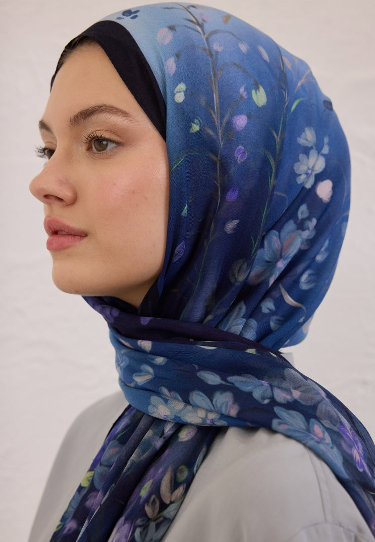 WISTERIA PATTERN RAMI HIJAB NAVY BLUE