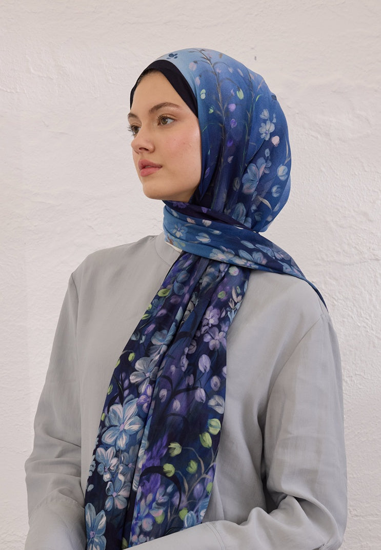 WISTERIA PATTERN RAMI HIJAB NAVY BLUE