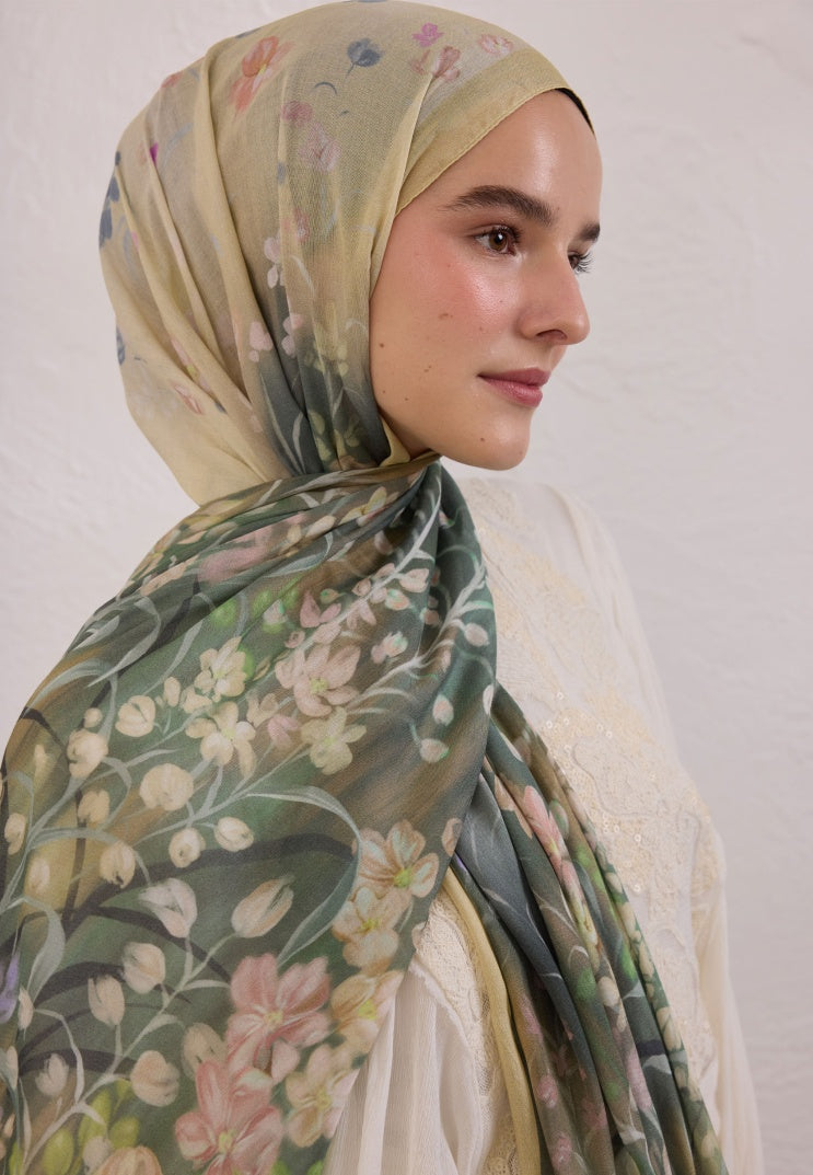 WISTERIA PATTERN RAMI HIJAB BUTTER