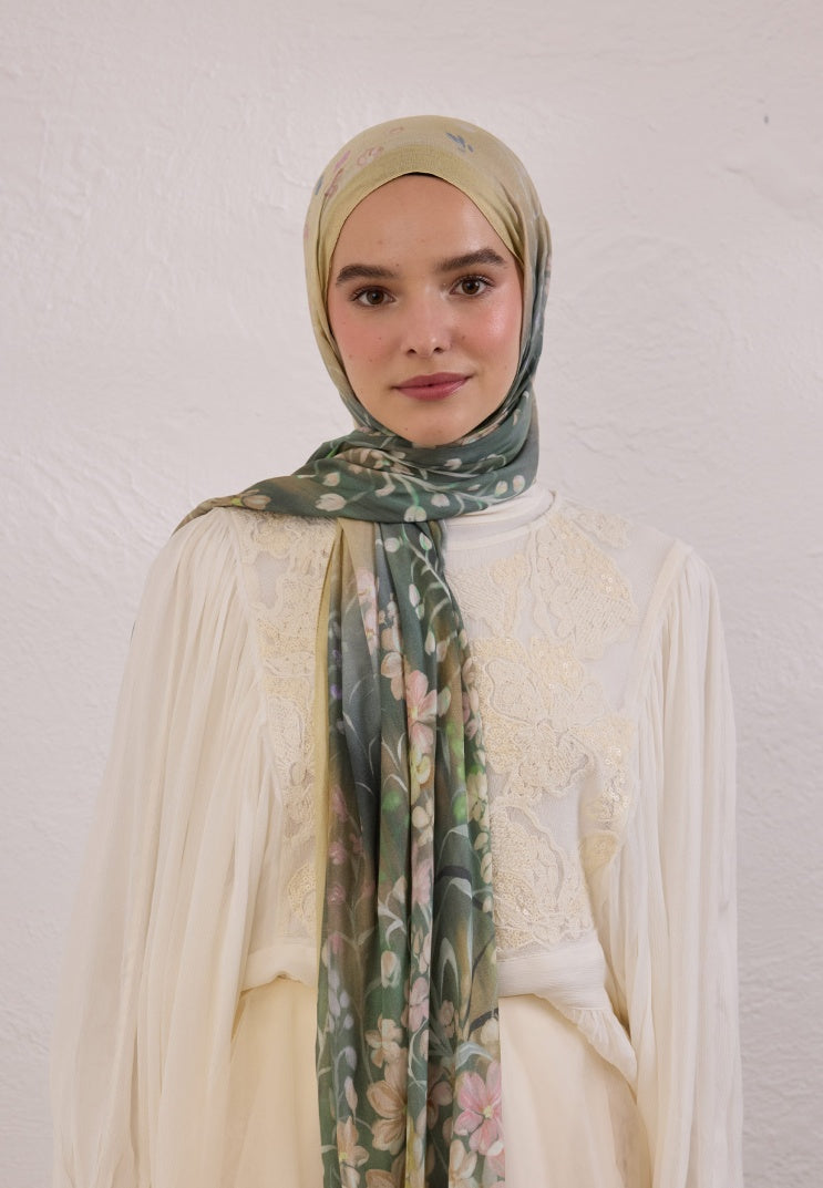 WISTERIA PATTERN RAMI HIJAB BUTTER