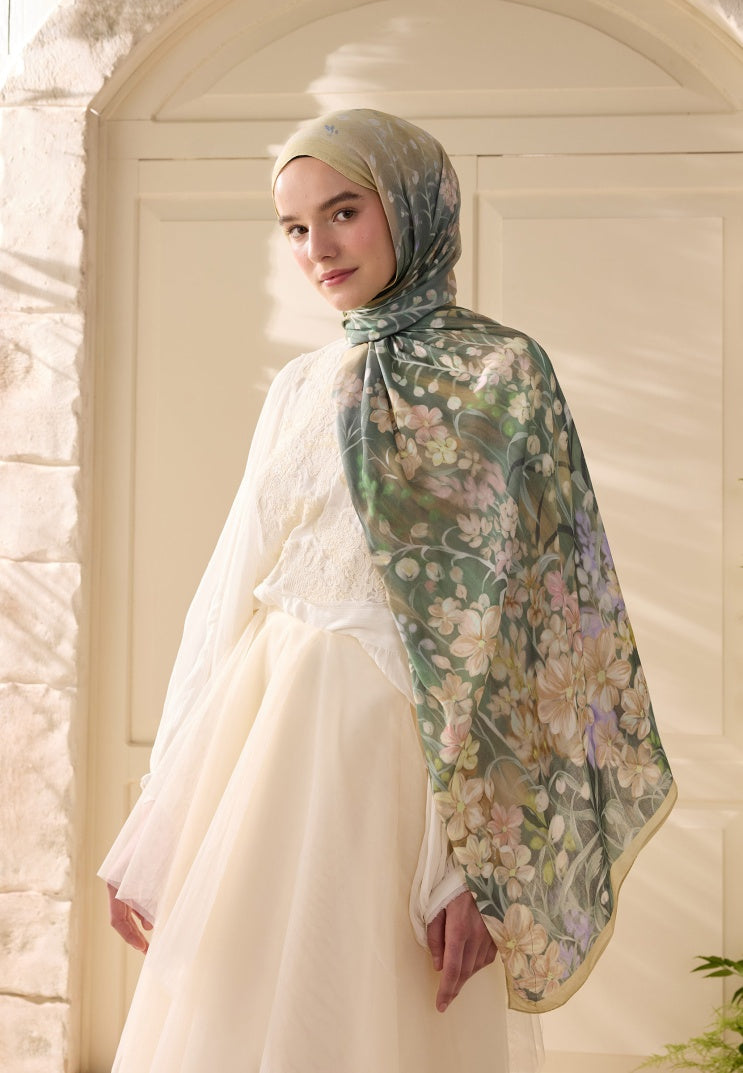 WISTERIA PATTERN RAMI HIJAB BUTTER