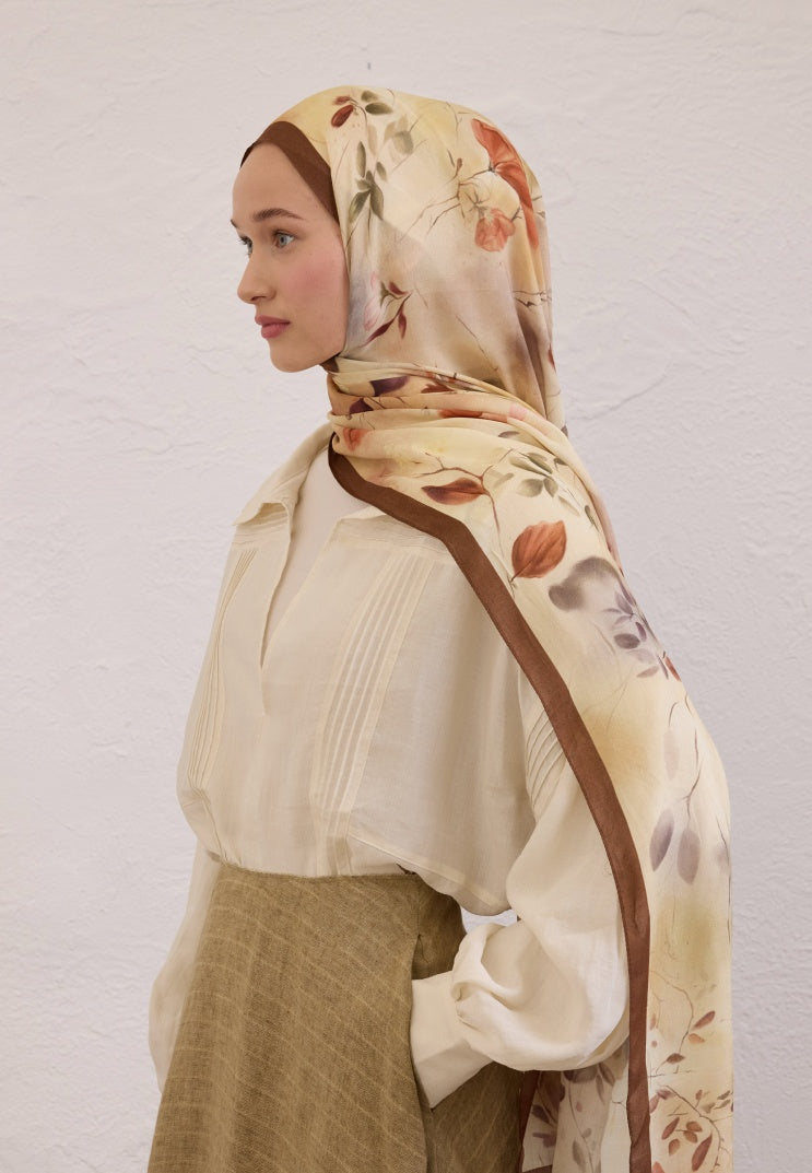 SWEET WILLIAM PATTERN RAMI HIJAB BROWN