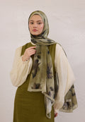 DARK FLORA PATTERNED RAMI HIJAB ALMOND GREEN