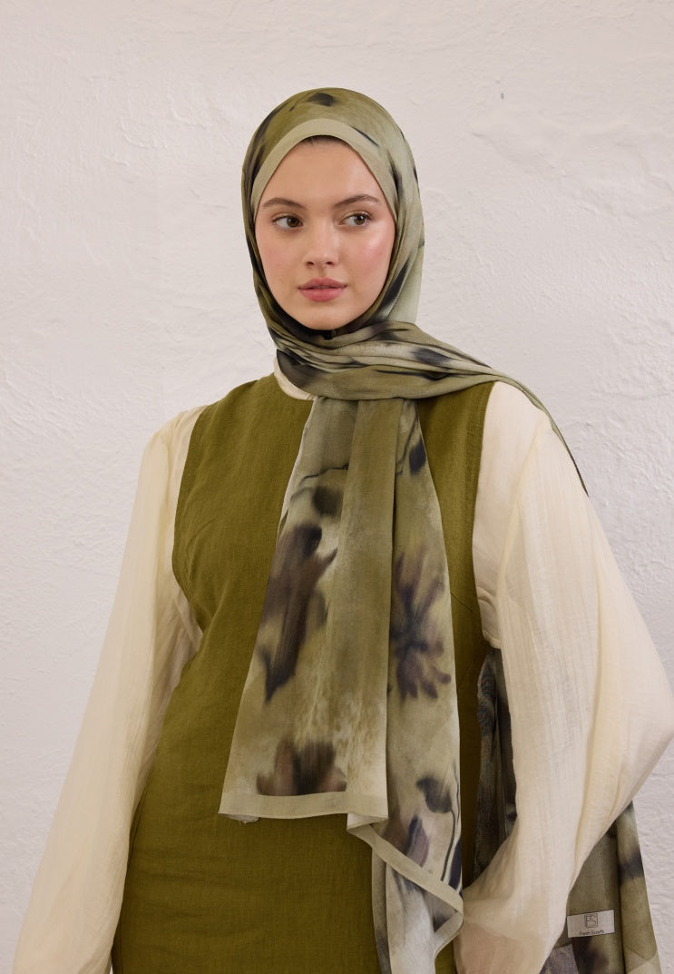 DARK FLORA PATTERNED RAMI HIJAB ALMOND GREEN