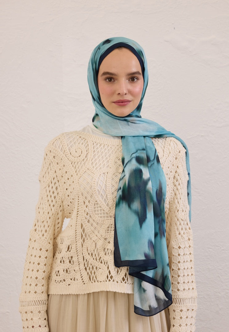 DARK FLORA PATTERN RAMI HIJAB BLUE