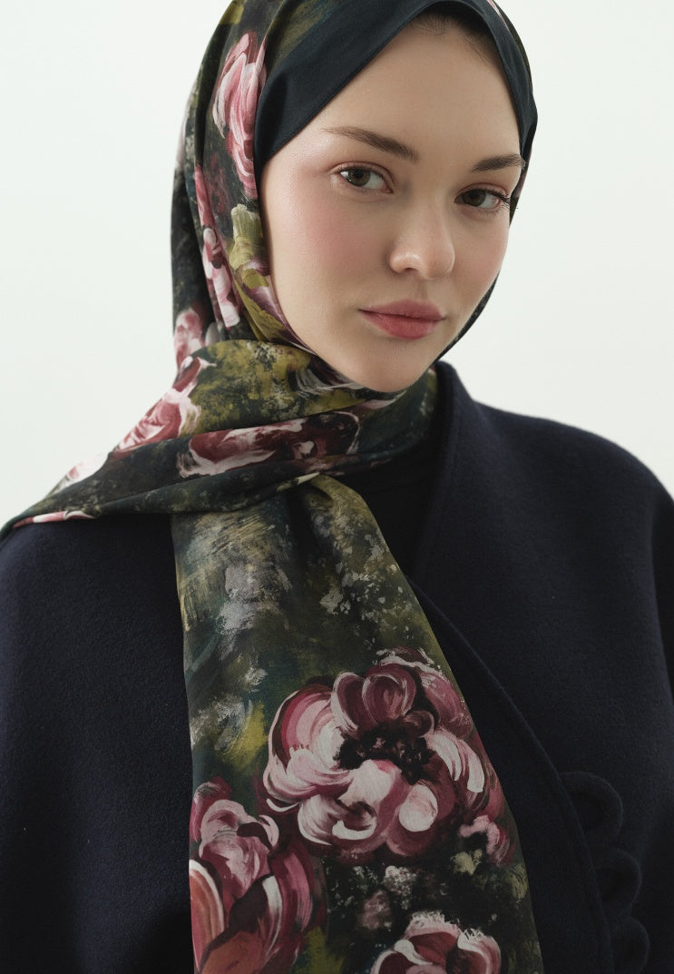 MADELEINE PATTERNED COTTON VISCOSE HIJAB OIL
