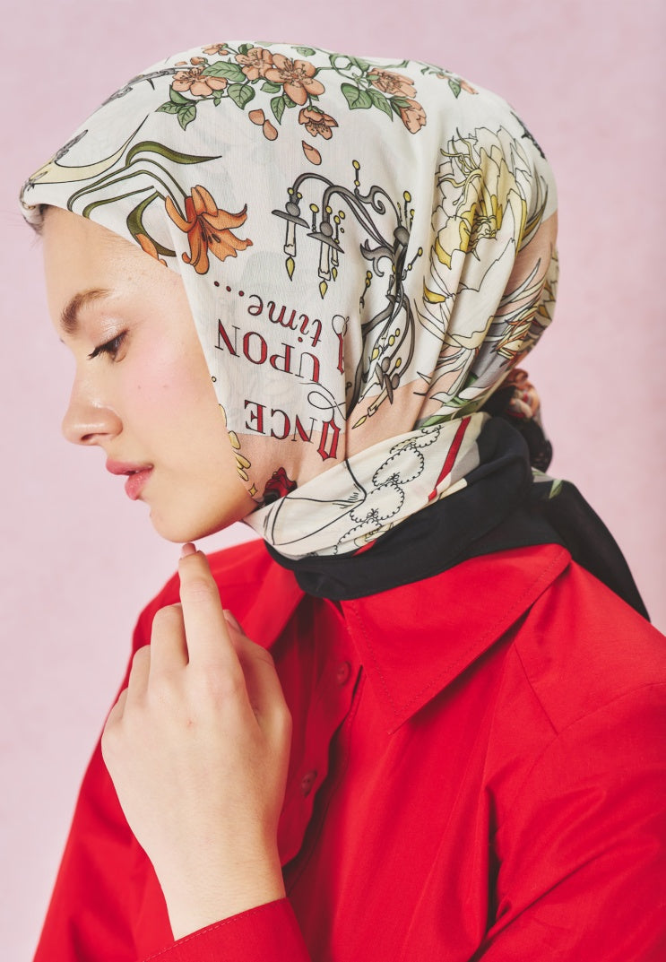 ONCE UPON A LOVE PATTERNED FLOSS VISCOSE SCARF BLACK PASSION