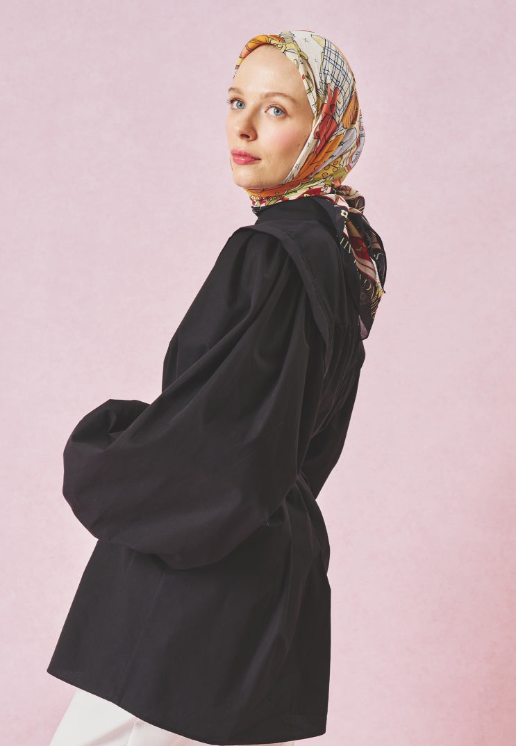 A CINDERELLA’S DREAM PATTERNED FLOSS VISCOSE SCARF BLACK SWAN
