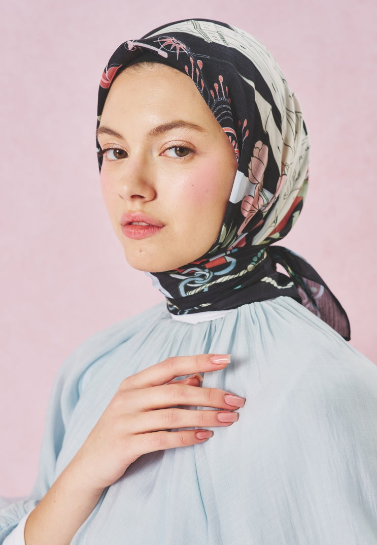 FAIRYTALE CASTLE PATTERNED FLOSS VISCOSE SCARF BLACK